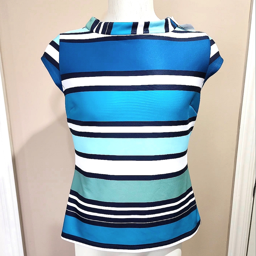 NWT NY&Company 7th Avenue Studio Design Capped Sleeve Mock Neck Top Size Large